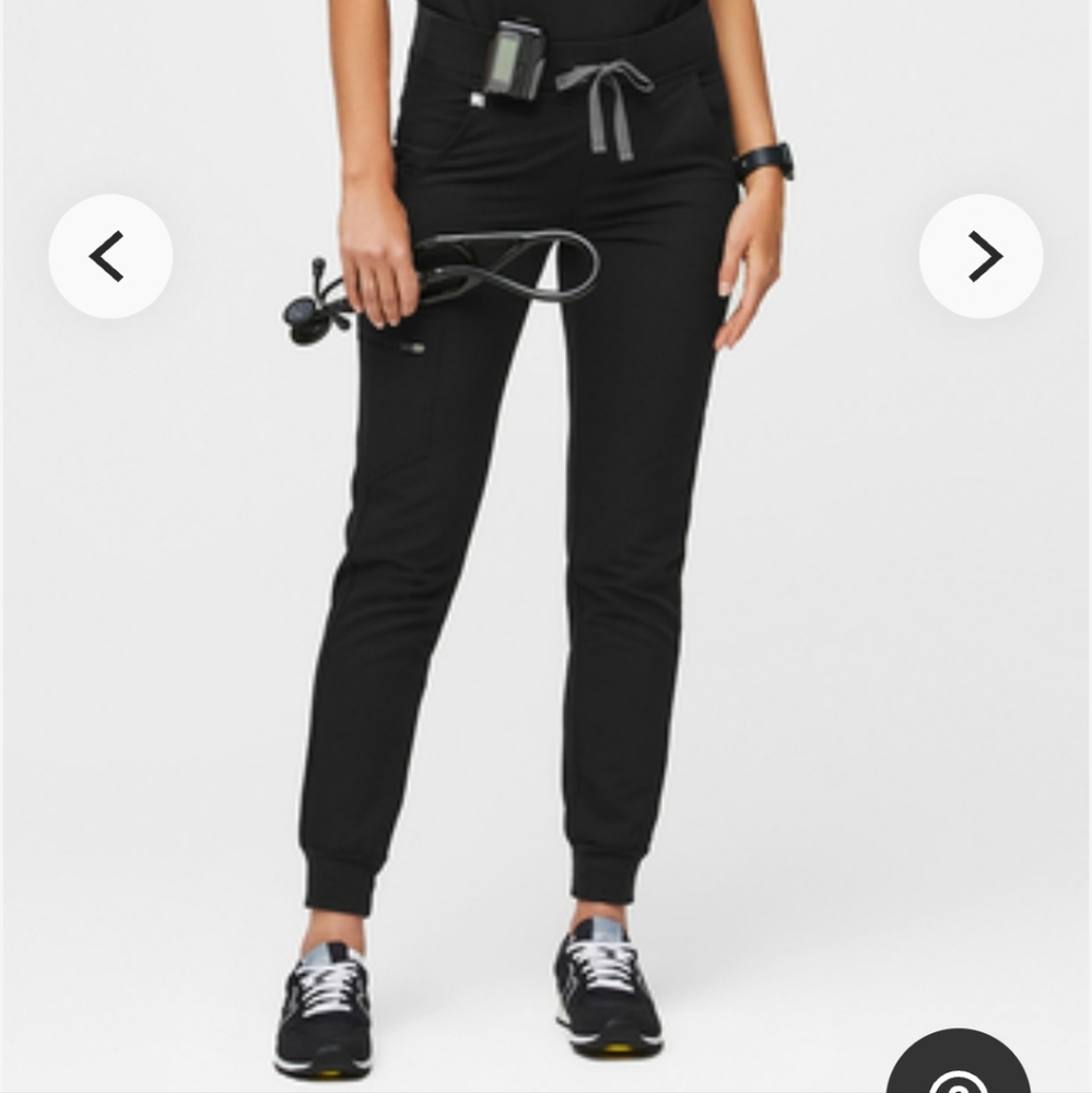 Black Figs jogger scrub pants L